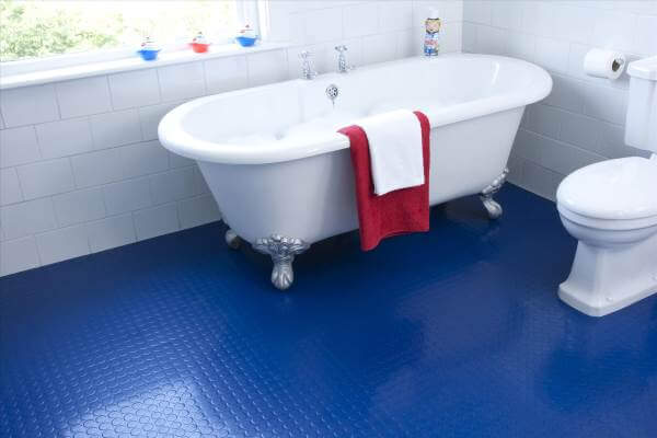Blue Rubber Flooring In The Bathroom 